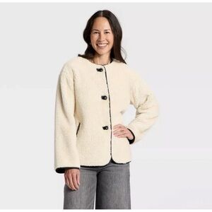 Universal Thread Women’s Faux Shearling Coat - Cream Size Extra Small NWT